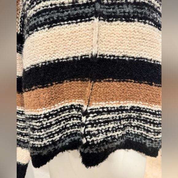 Saltwater Luxe Lizzy Striped Black & Tan Cozy Crewneck Sweater - Picture 8 of 15